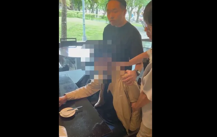 埋伏警力逮到車手。警方提供