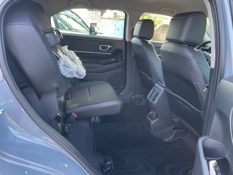 後排椅墊可上掀，已成為Fit及HR-V車系的獨門特色，能讓車內空間運用更為彈性。林浩昇攝