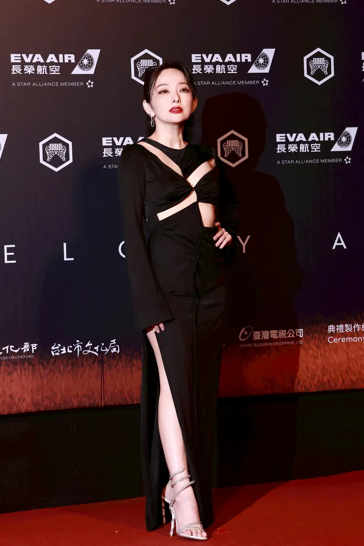 千田愛紗。攝影中心攝