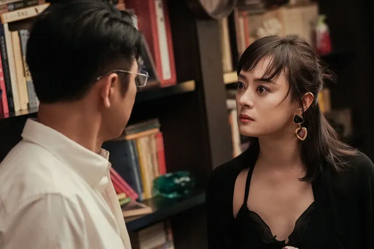 孫儷（右）劇中怒嗆「渣男老公」高鑫（左）。愛爾達提供