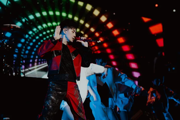 林志穎帥氣唱跳。爵士娛樂提供