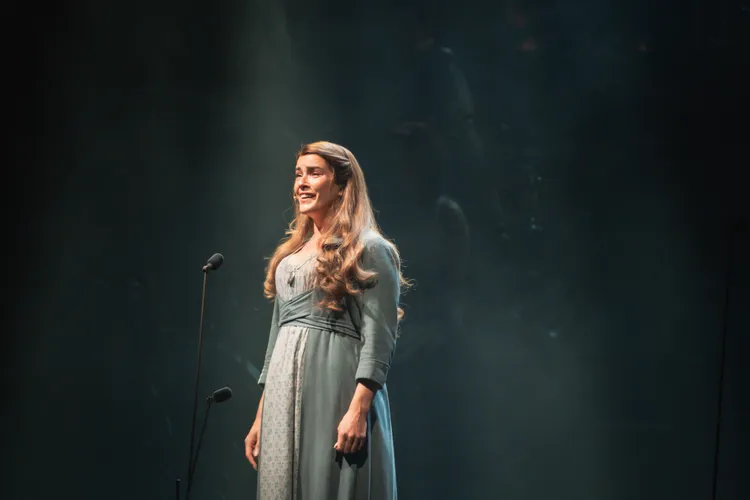 Lucie Jones喜歡小籠包。寬宏藝術提供