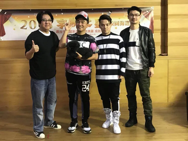 Ivan Lee在2018年與憲哥、袁惟仁合照。兆京國際提供