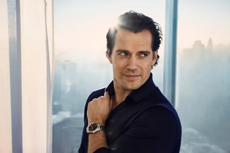 浪琴全球優雅品牌大使、「超人」亨利卡維爾（Henry Cavill）出演全新形象廣告。品牌提供