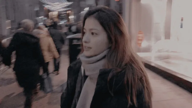 比寂寞更寂寞MV。綵星娛樂提供