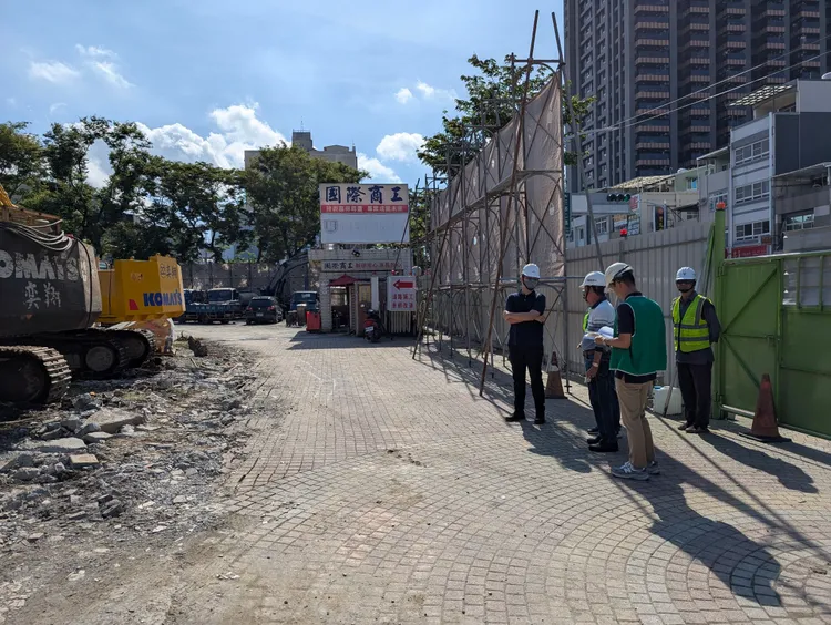 工務局會同土木技師公會會勘。翻攝畫面