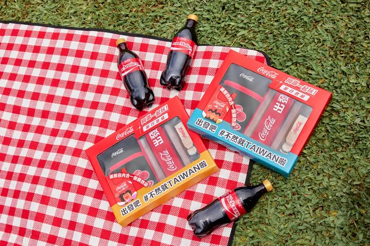 Coca-Cola™ 同諧一起玩 旅行包組以「同諧一起玩」為主題。業者提供