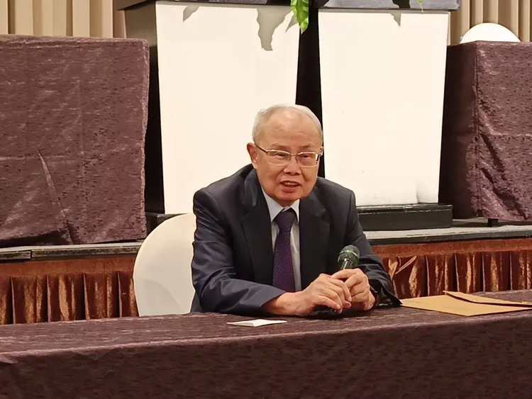 台化今召開股東會，台化董事長洪福源於會後召開記者會。許麗珍攝