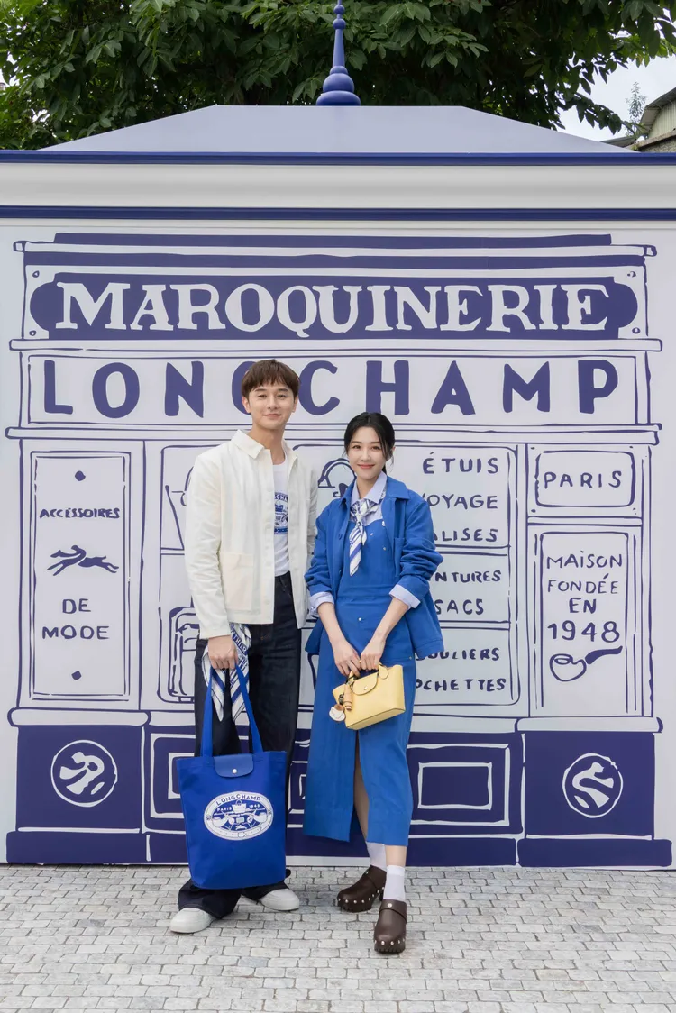 張軒睿（左）、邵雨薇（右）出席Longchamp快閃店活動。品牌提供