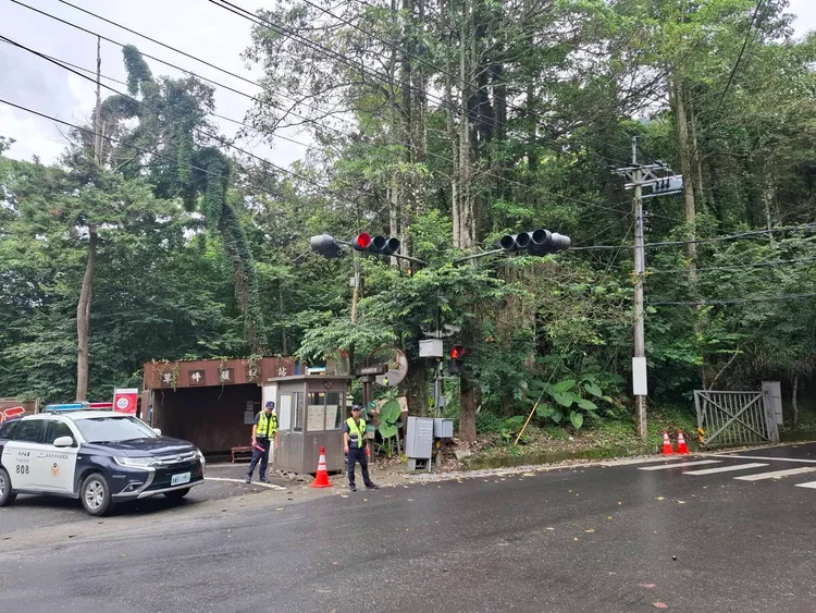 新中橫公路易肇事路段集中在草坪頭至塔塔加，信義警分局加強取締。民眾提供