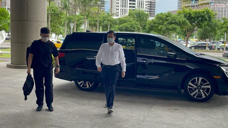 鄭文燦出庭。張沛森攝