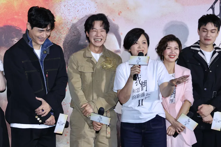 楊貴媚（拿麥克風）賣力為戲宣傳。莊宗達攝影