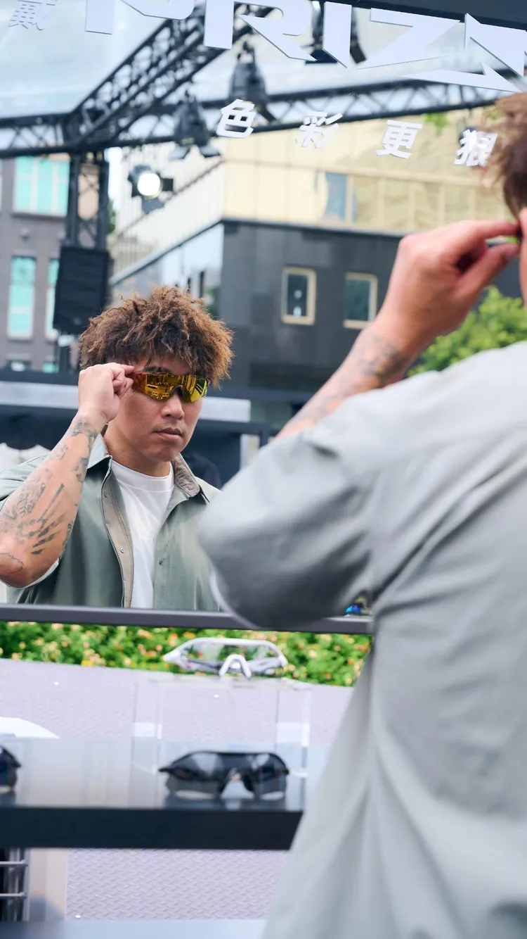 郭泓志近期跨界演藝圈。Oakley提供