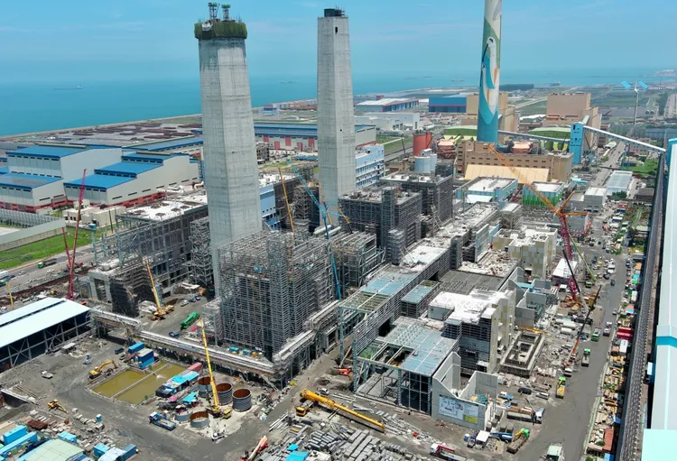 台中電廠燃氣新1號機（圖）、興達電廠燃氣新2號機，能否如期上線是個問題。台電提供