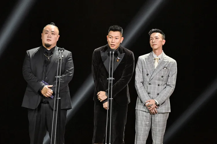 擔任金曲36頒獎嘉賓的頑童MJ116，皆以德國時裝品牌BOSS亮相舞台。品牌提供