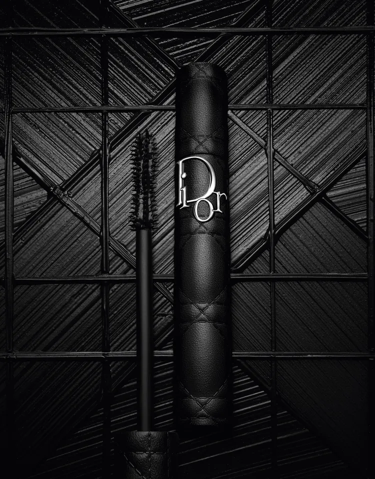 Dior絕對搶眼濃密睫毛膏#090，1500元。品牌提供