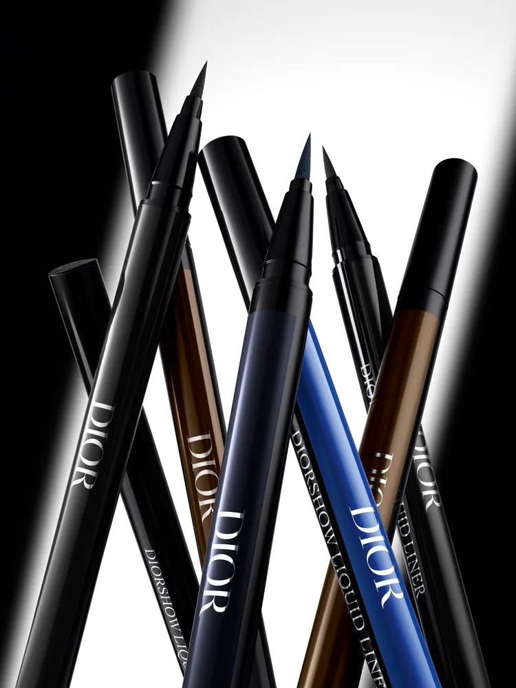 絕對搶眼眼線液，各1200元。品牌提供