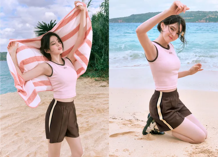 韓素希換上背心、涼鞋，化身甜系沙灘女神。品牌提供