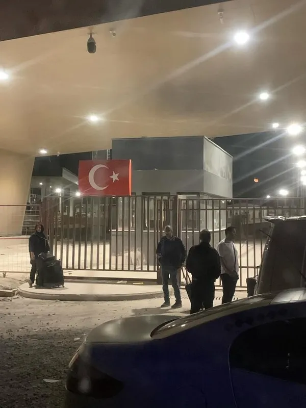 康承暄花了2天才逃到土耳其。中央社