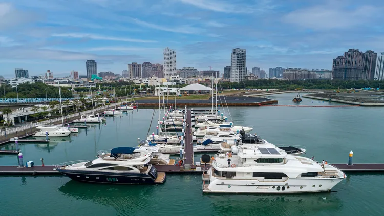 台中首屆亞果遊艇嘉年華將集結40家國內外高端船艇品牌參展。業者提供