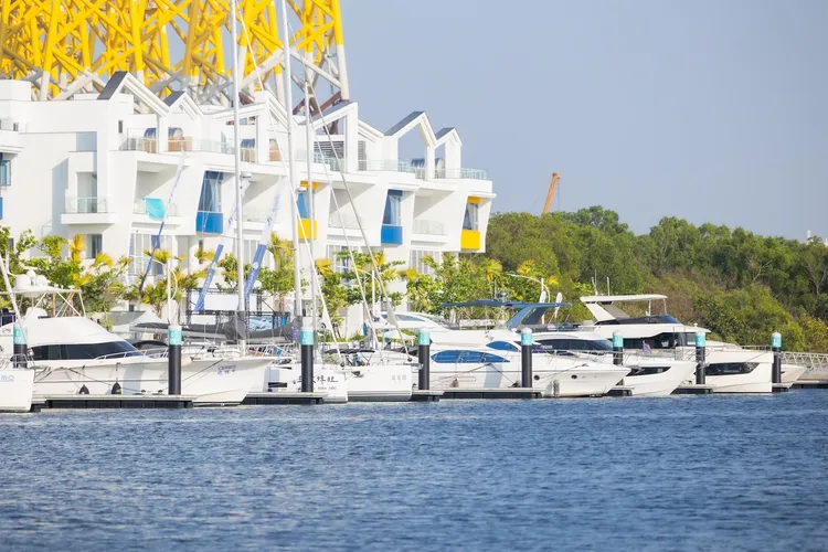 亞果遊艇遊艇展相關集團具有深厚的海洋開發實績與永續營運能力。業者提供