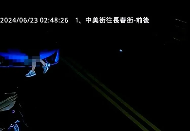 警方出示完整監視器，證明只有鐘男從超跑下車。資料照