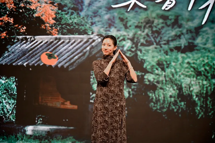 陳妤飾演劇中部落假日教室發起人學生海兒。大愛提供