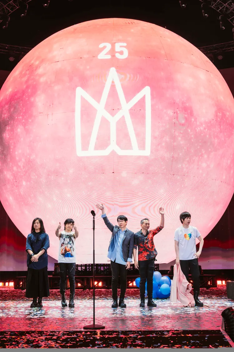 五月天昨起一連三天和9萬名「五迷」在哈爾濱國際會展體育中心體育場狂歡