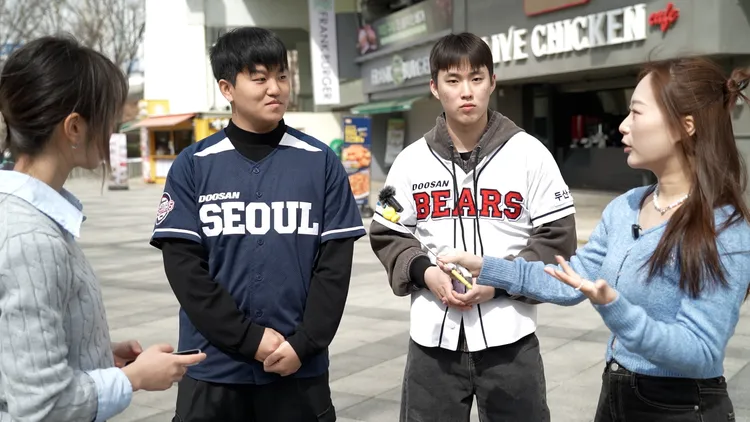 韓國男孩受訪，談及最愛啦啦隊理想型。節目提供