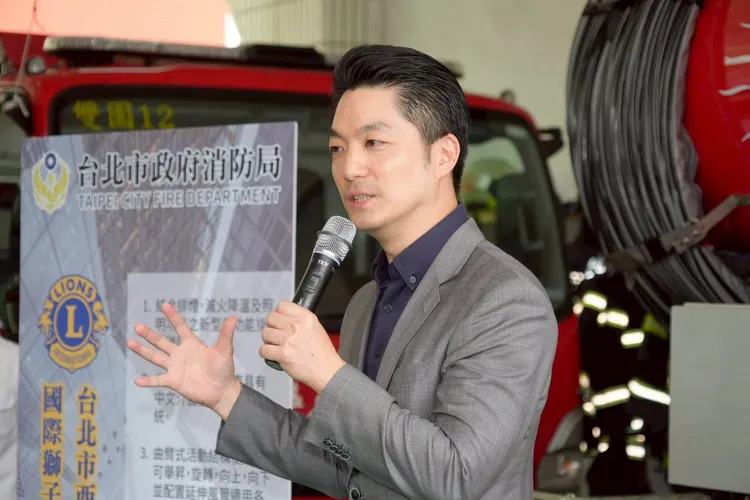 蔣萬安出席活動時回應新建火化爐爭議。北市府提供