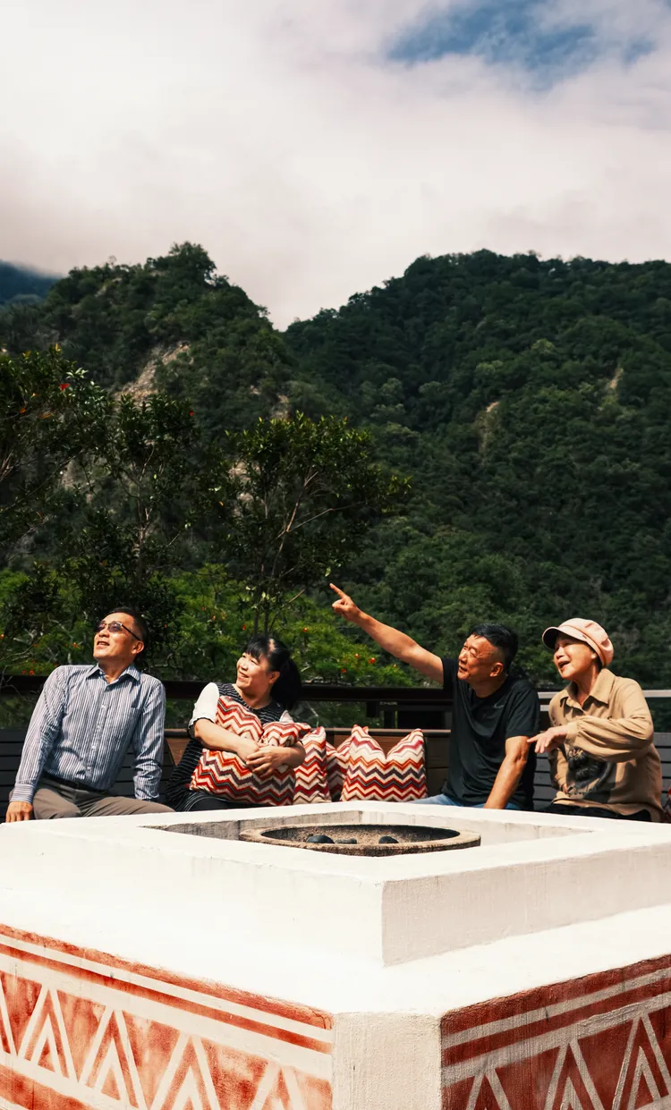 太魯閣晶英酒店「高年級樂活住房專案」限年滿65歲以上的旅人預訂。太魯閣晶英酒店提供