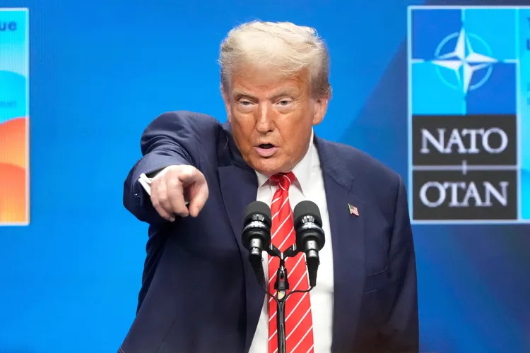 川普成功讓北約成員國將軍費暴增到GDP的5%。