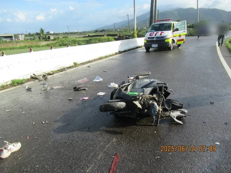 軍車撞上機車，女騎士傷重不治。翻攝畫面