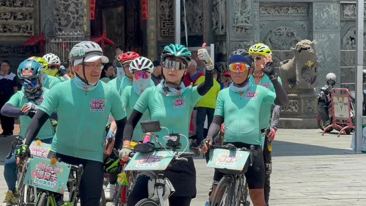 經歷3天總算完成超過250公里的騎行，替大罷免衝刺，也當賴總統有力後盾。服務處提供