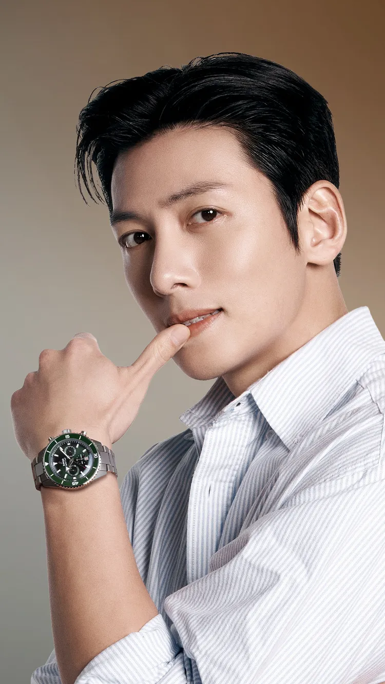 RADO釋出池昌旭最新帥照。品牌提供