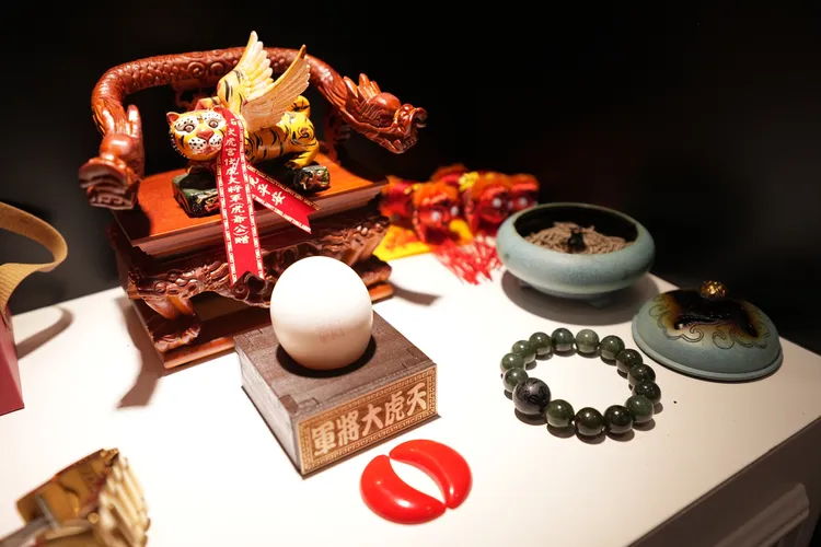 這尊「天虎」，是丟丟妹去石碇「虎爺宮」請回來的。彭欣偉攝