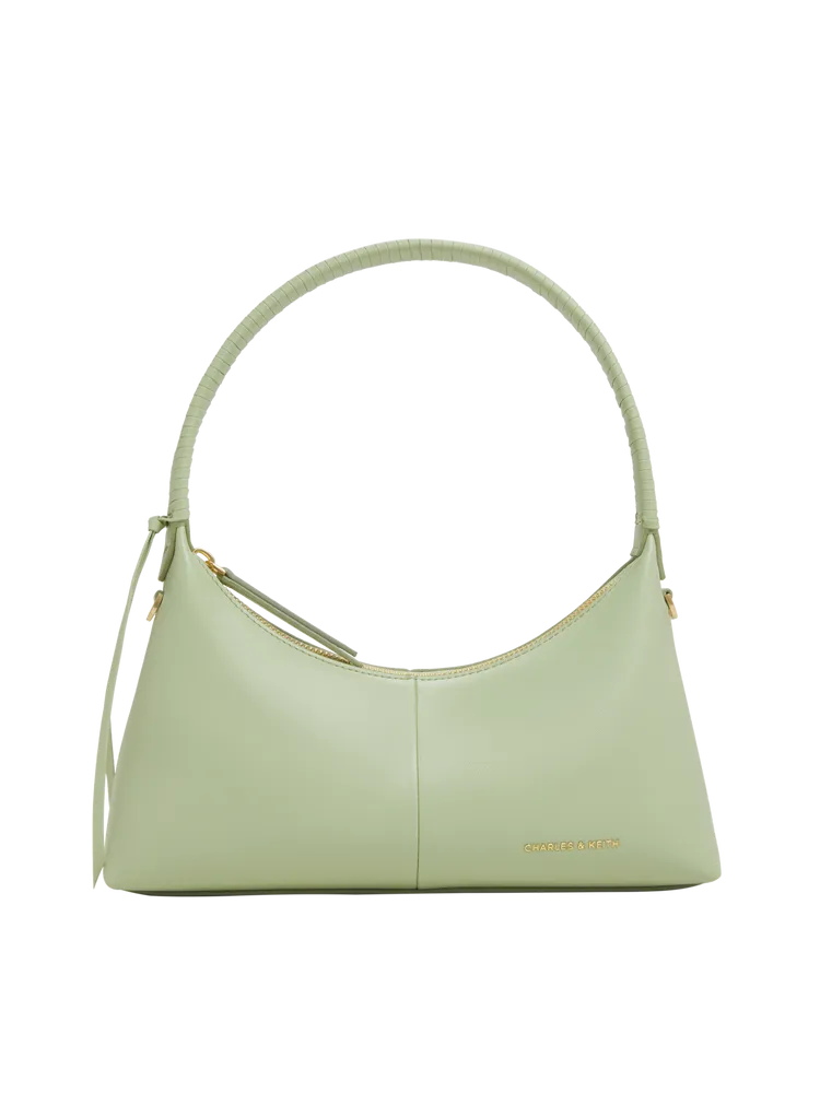 CHARLES & KEITH Simone肩背包，2390元。品牌提供