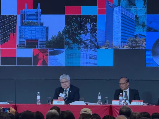 台積電股東會|魏哲家暗示將漲價!坦言台幣強升侵蝕毛利率逾3%