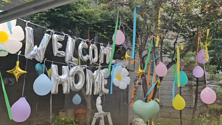 孔孝真以WELCOME HOME氣球歡迎老公退伍。翻攝孔孝真IG