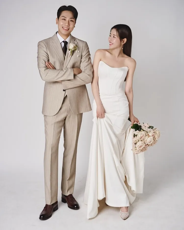 朴荷娜（右）告白金泰術「最尊敬、最愛的人」。翻攝朴荷娜IG