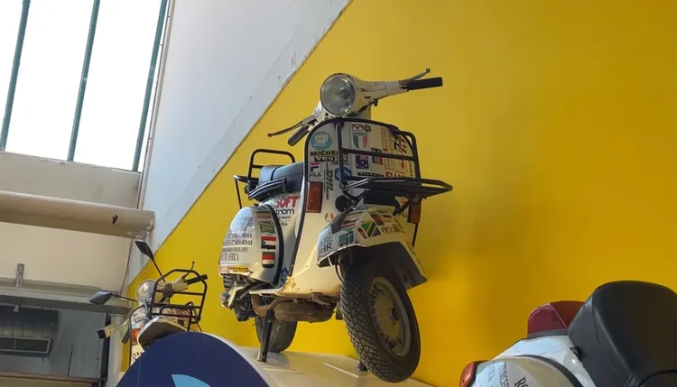 Giorgio Bettinelli是Vespa長征界的殿堂級人物，而他的座駕也在展場中展示。林浩昇攝