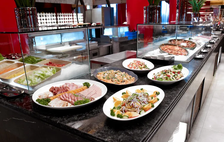 「松鶴餐廳」即日起至7月10日限時推出「結伴同行‧快閃優惠」。圓山大飯店提供