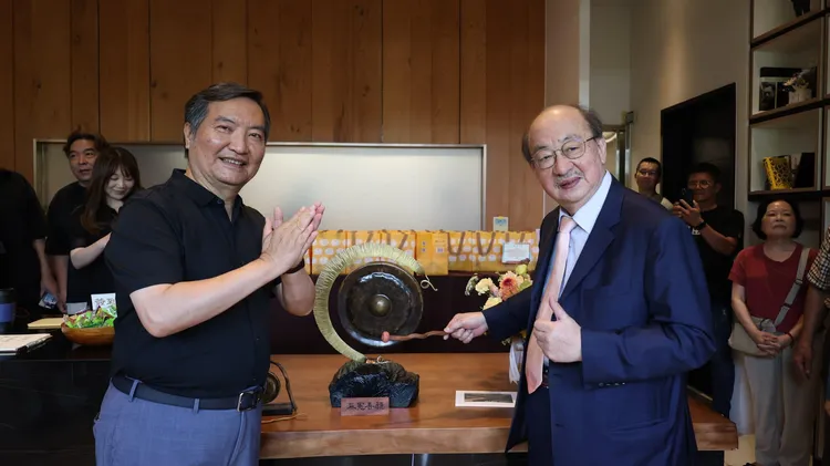 柯建銘還透露，蔡英文、蘇貞昌慰留或任大法官，羅秉成皆婉拒。取自柯建銘臉書