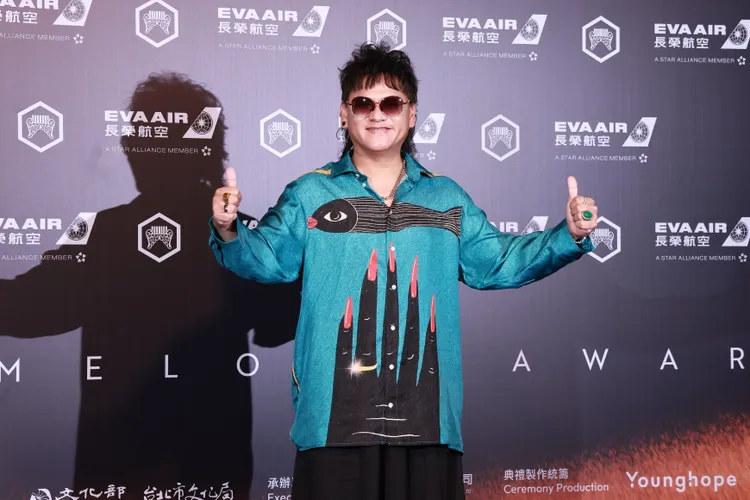 桑布伊彭欣偉攝攝