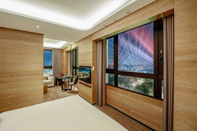 長榮文苑酒店(嘉義)三天兩夜超人氣住房專案6/15前預訂享早鳥優惠，雙人同行每人只要4250元起。業者提供