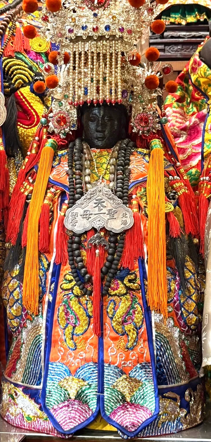 這次黑面三媽更是相隔百年再度參與，相當難得。廟方提供