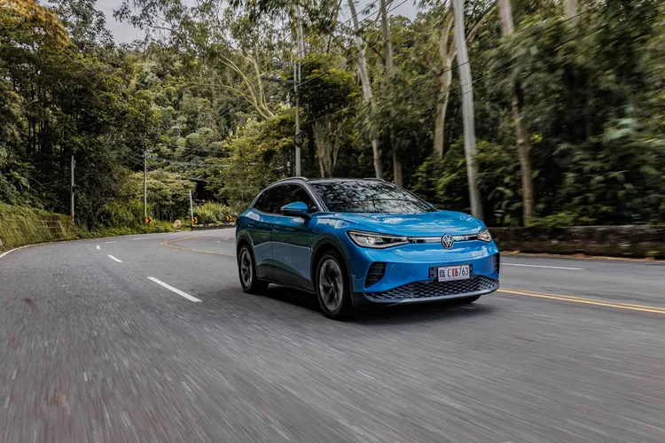 台灣市場導入的ID.4與ID.5皆標配IQ.LIGHT智慧燈組、IQ.DRIVE智能駕駛輔助系統，以及全新一代MIB4模組化資訊娛樂系統。業者提供