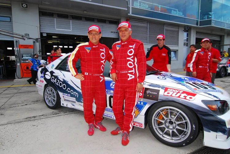 Morizo與恩師成瀨弘。業者提供