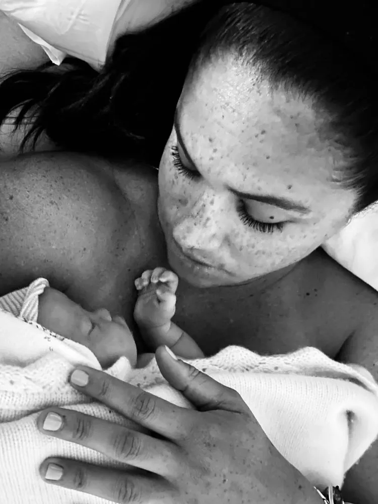 梅根2021年6月4日在美國聖塔芭芭拉生下女兒莉莉貝。翻攝梅根IG