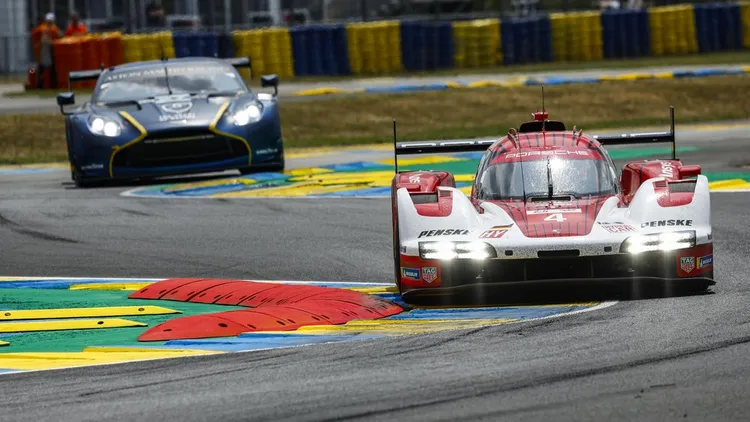 測試結束時，車手回報賽車整體表現穩定，三部 963 共計完成 194 圈，總里程達 2,643 公里。原廠照片